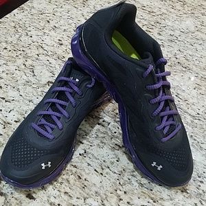 mens under armour spine tennis shoes